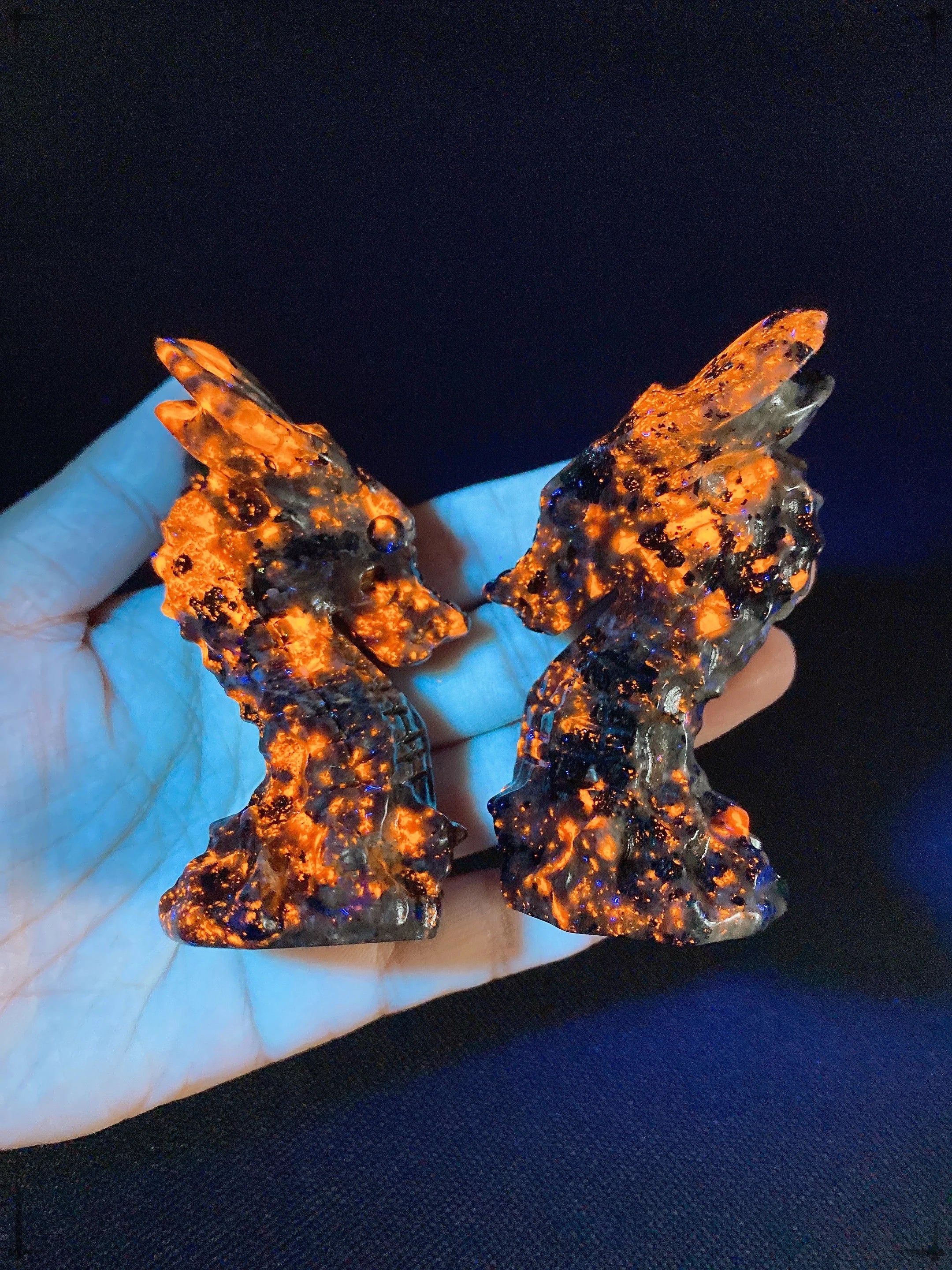 Natural Yooperlite Crystal Quartz Dragon Head Hand Carved