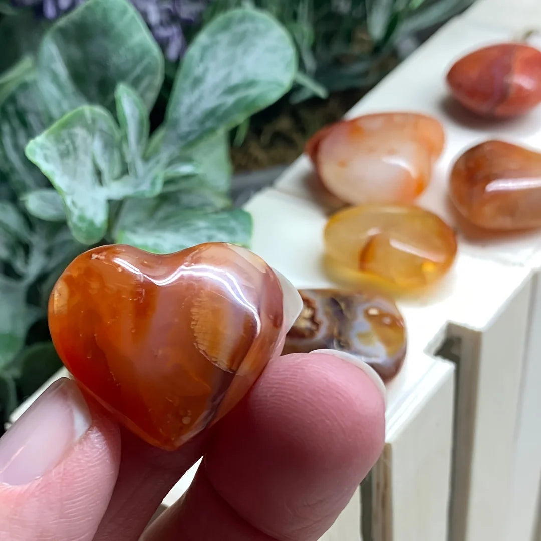 3/5/10pcs Natural Red Agate Heart Crystal, Hand Carved