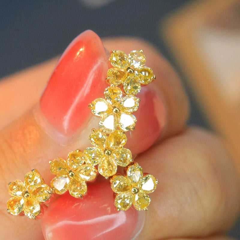 Aazuo Real 18K Yellow Gold Real Yellow Diamonds 0.8ct Fairy Flower Stud Earring Gifted For Women Wedding Party Chain Real Gold