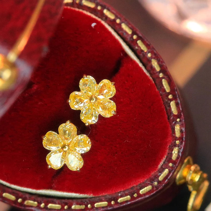 Aazuo Real 18K Yellow Gold Real Yellow Diamonds 0.8ct Fairy Flower Stud Earring Gifted For Women Wedding Party Chain Real Gold