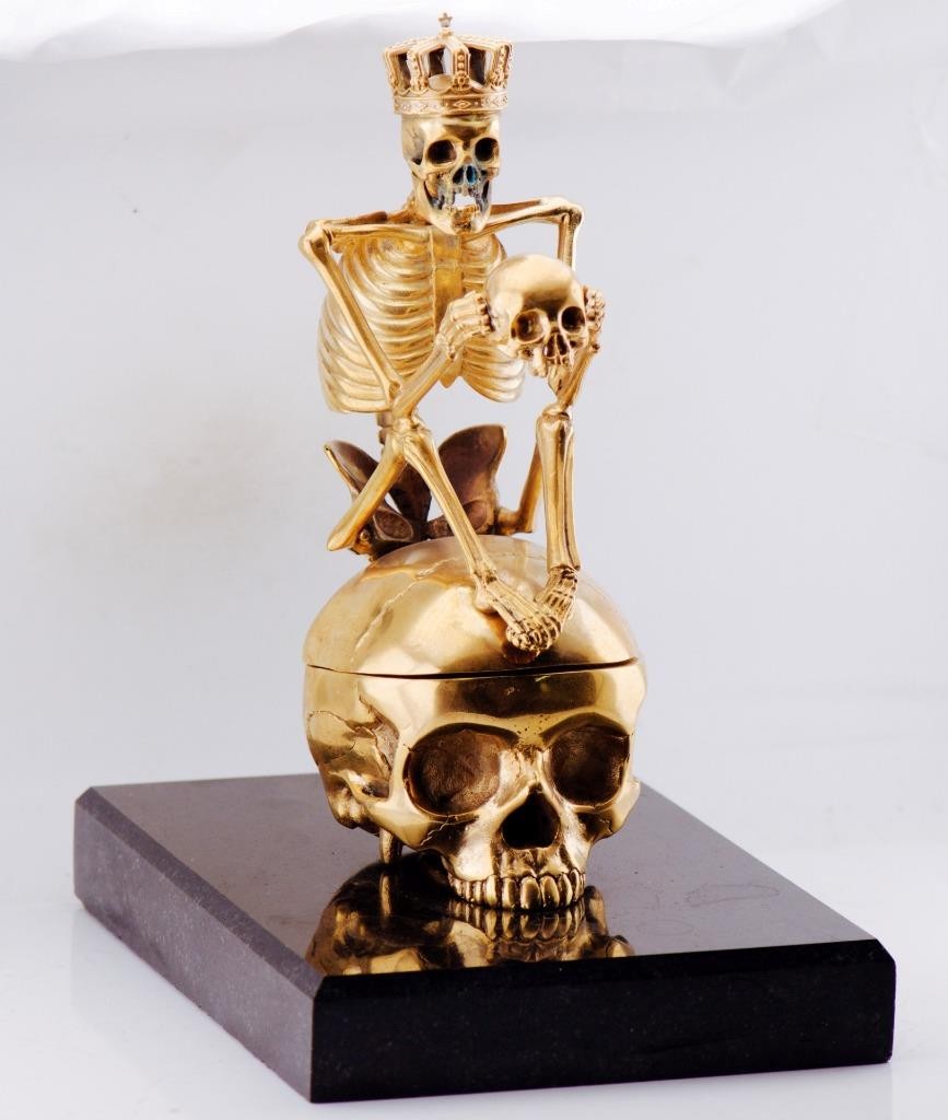 RARE Museum Quality Memento Mori Ormolu Gilt Bronze Skull Skeleton Desk Clock