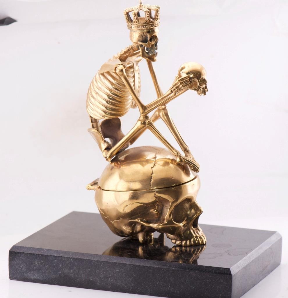 RARE Museum Quality Memento Mori Ormolu Gilt Bronze Skull Skeleton Desk Clock
