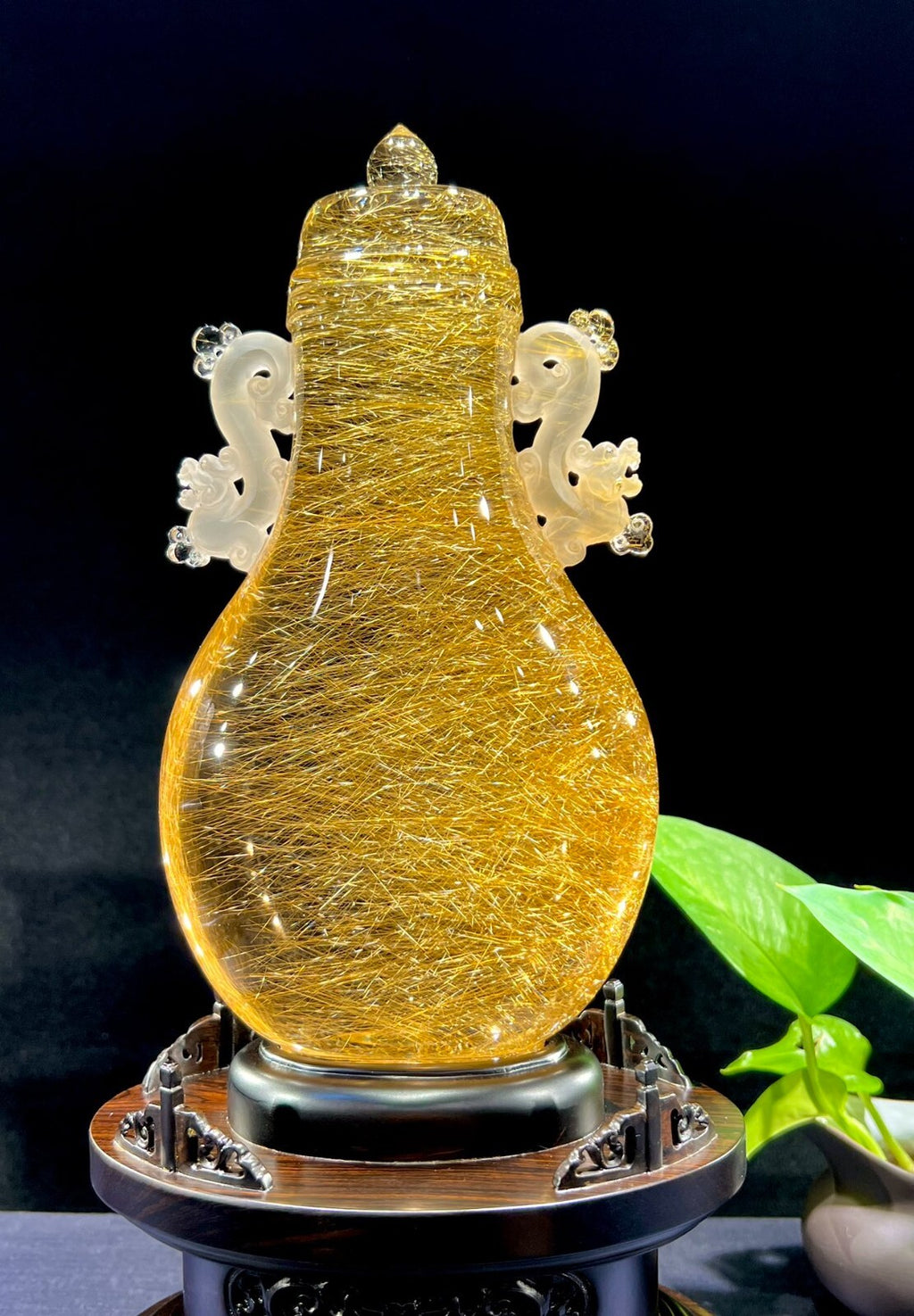 1.26LB Top Museum level Natural golden rutile Quartz Mineral specimen Crystal
