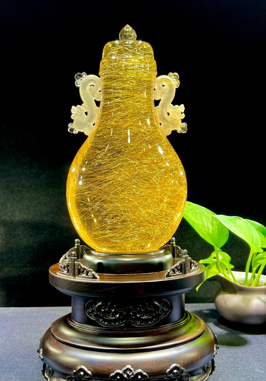 1.26LB Top Museum level Natural golden rutile Quartz Mineral specimen Crystal