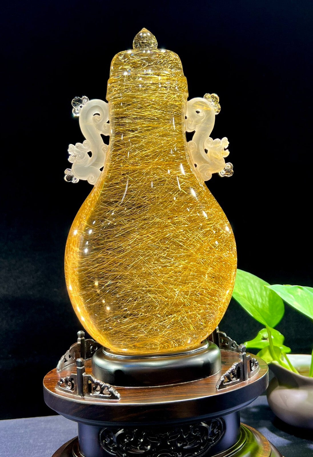 1.26LB Top Museum level Natural golden rutile Quartz Mineral specimen Crystal