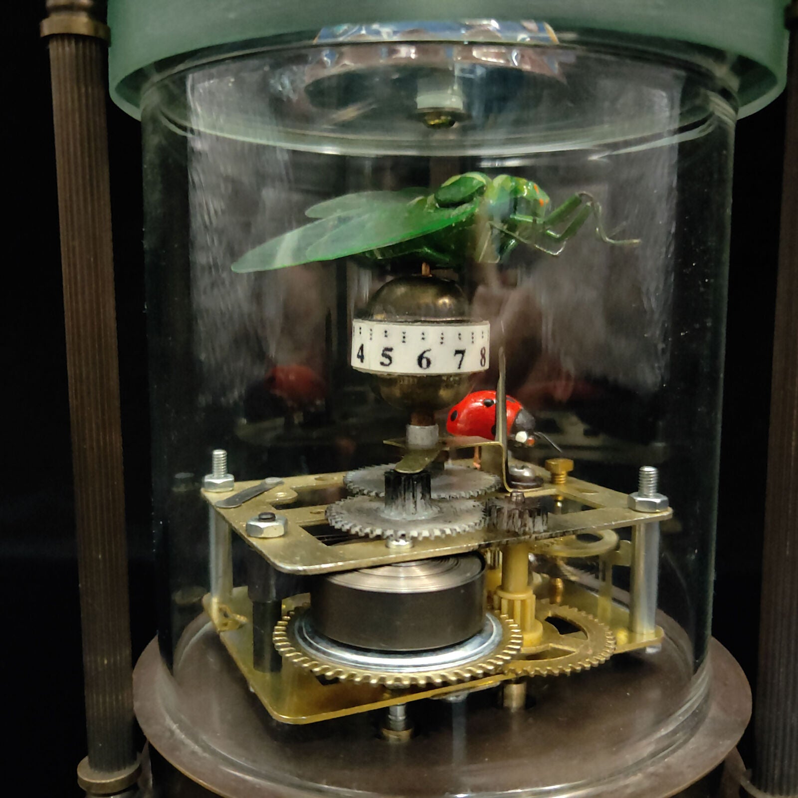 Antique Collection Exquisite Brass Glass Mechanical Clock