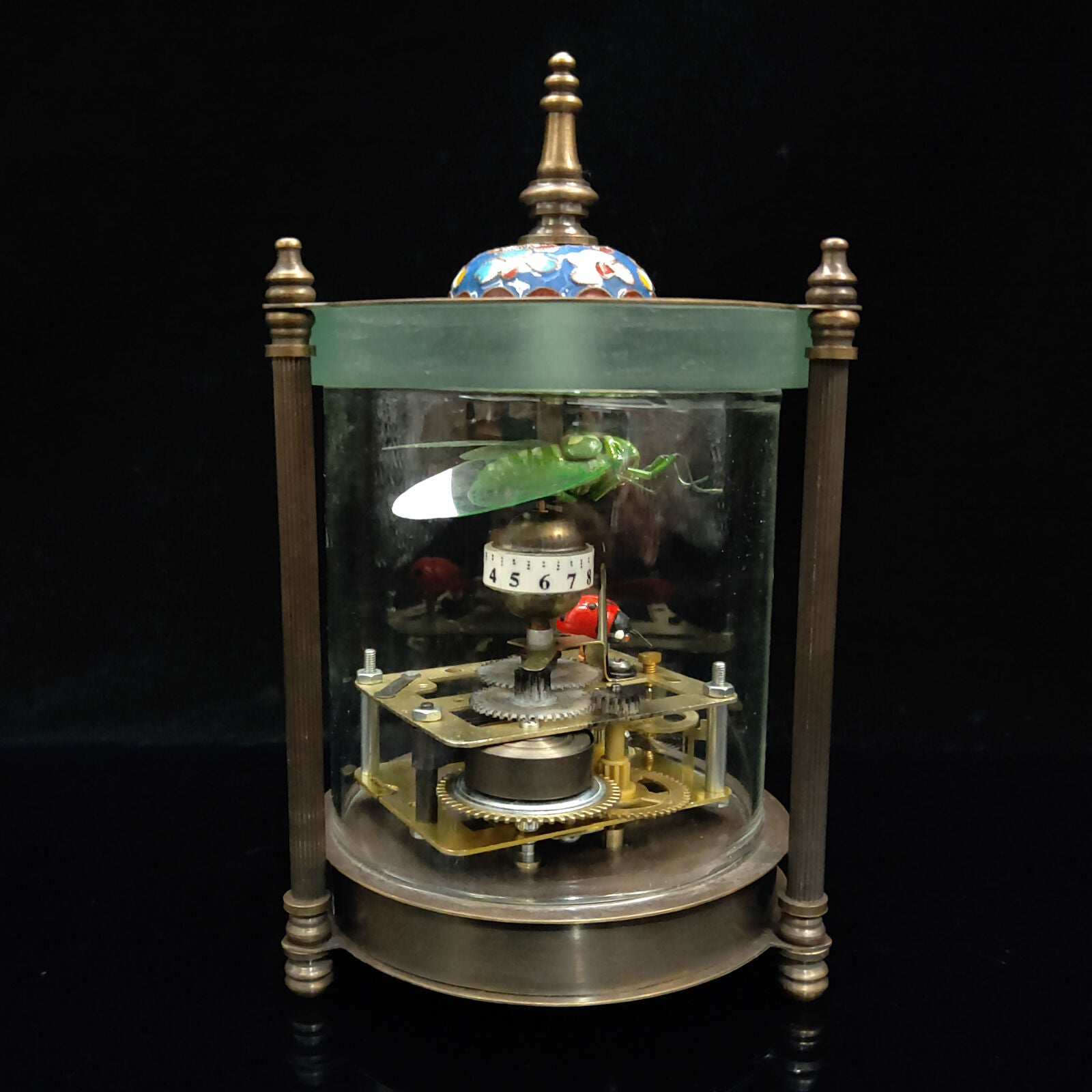 Antique Collection Exquisite Brass Glass Mechanical Clock